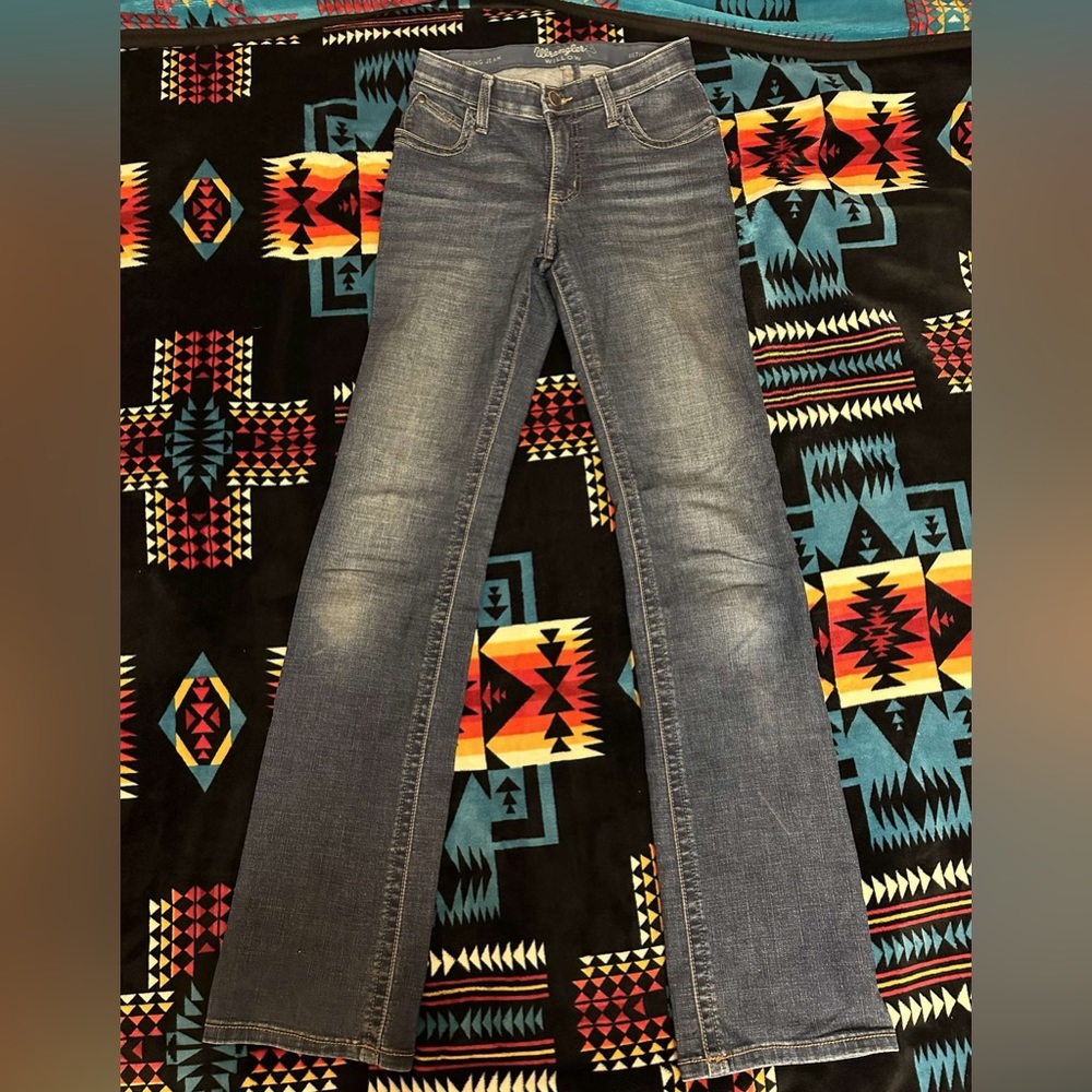 Wrangler Ultimate Riding Jean Willow, size 5 x 36